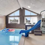 5 Star In * Ålbæk