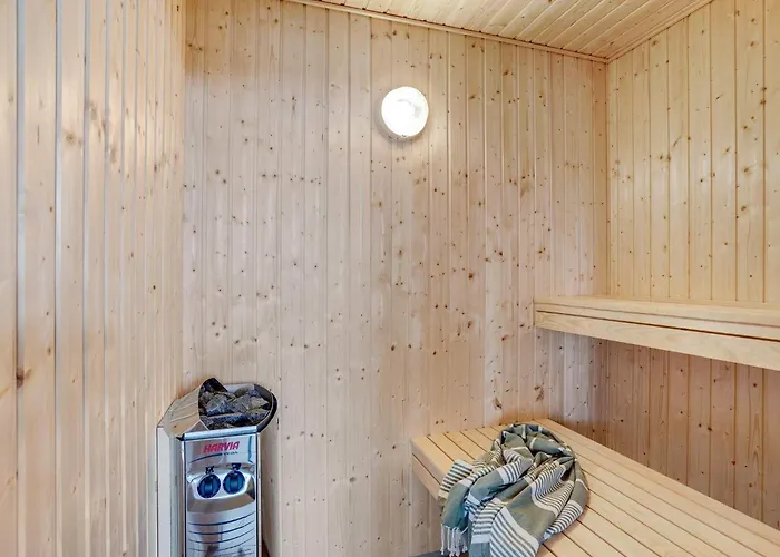 5 Star In * Ålbæk